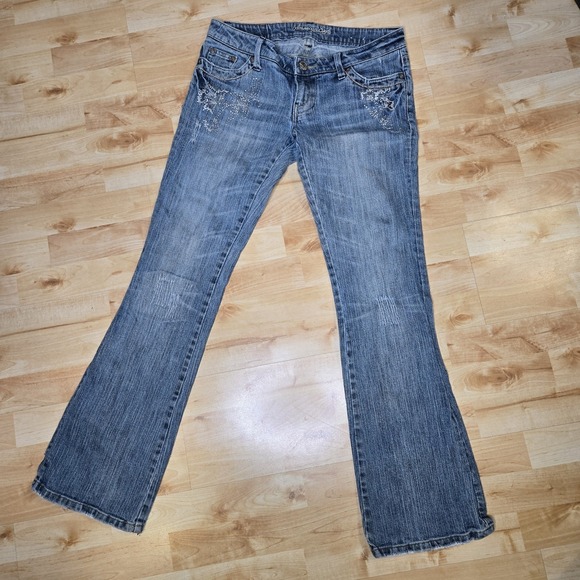 Jeans American Eagle Artist Stretch – Taille 4 Short – Coupe Boot Cut – Occasion Très Bon état – Stretch Confortable